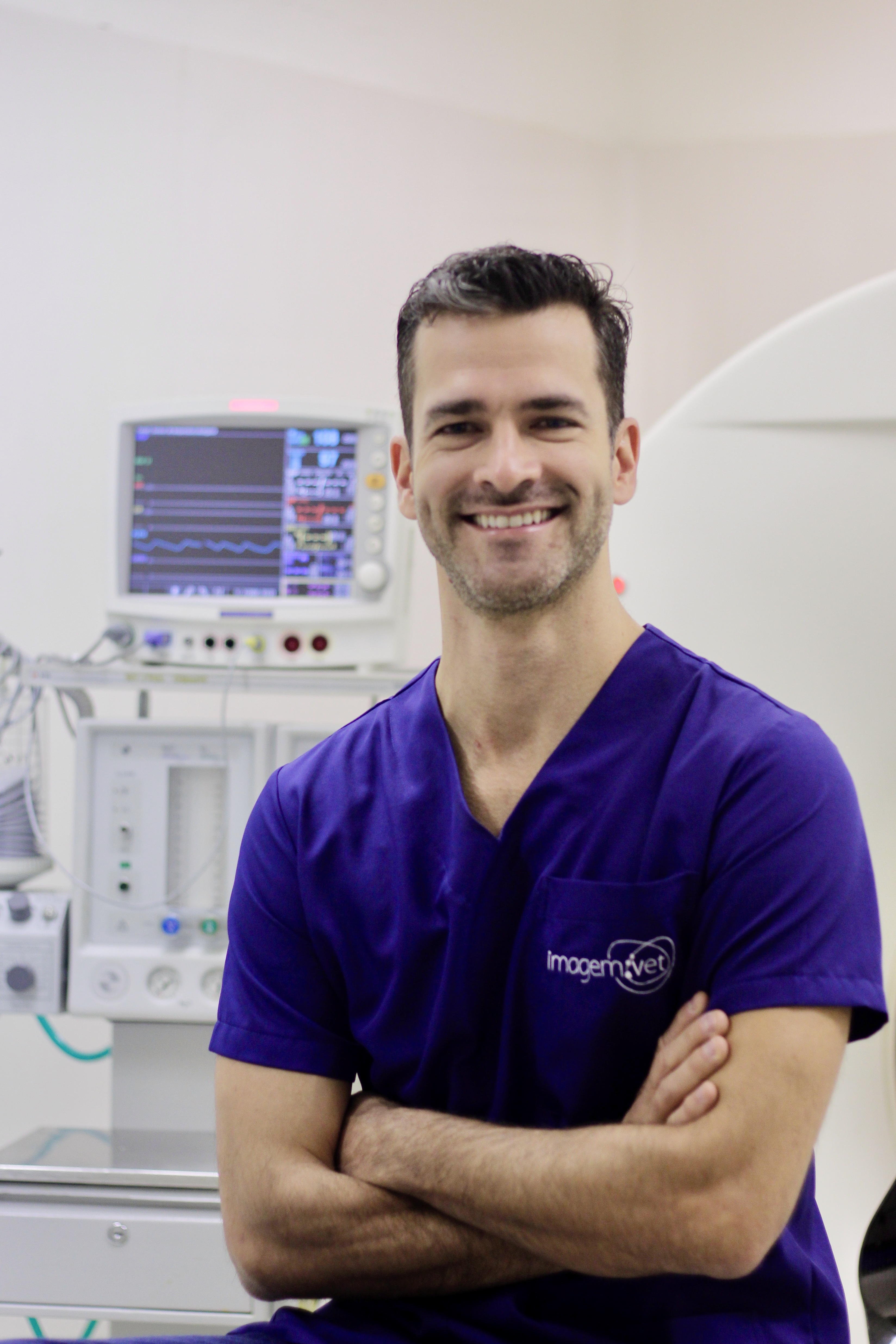 Prof. Eduardo Ayres